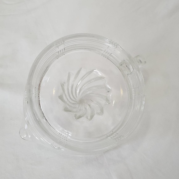 Vintage Juicer - Picture 4 of 6